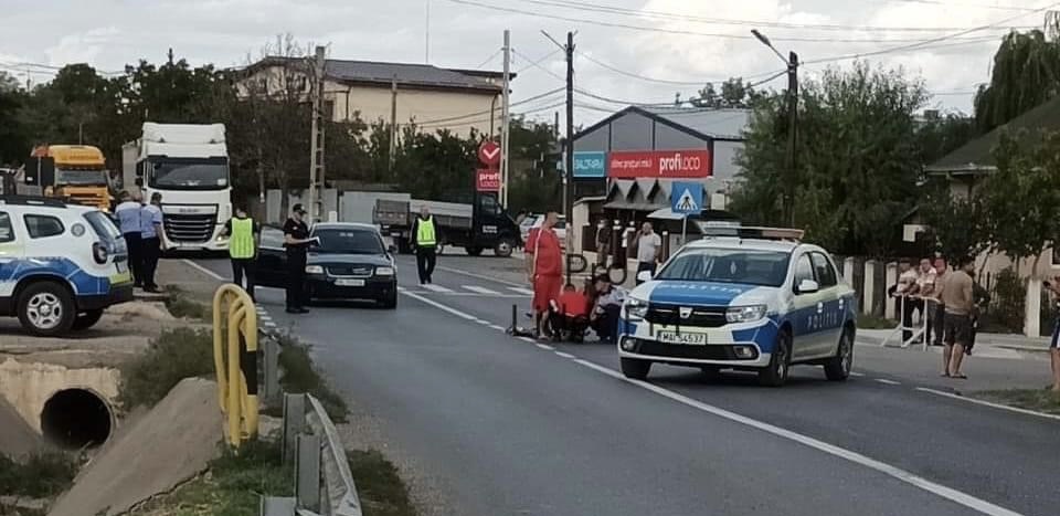 Pieton accidentat grav pe DN26 în comuna Tulucești