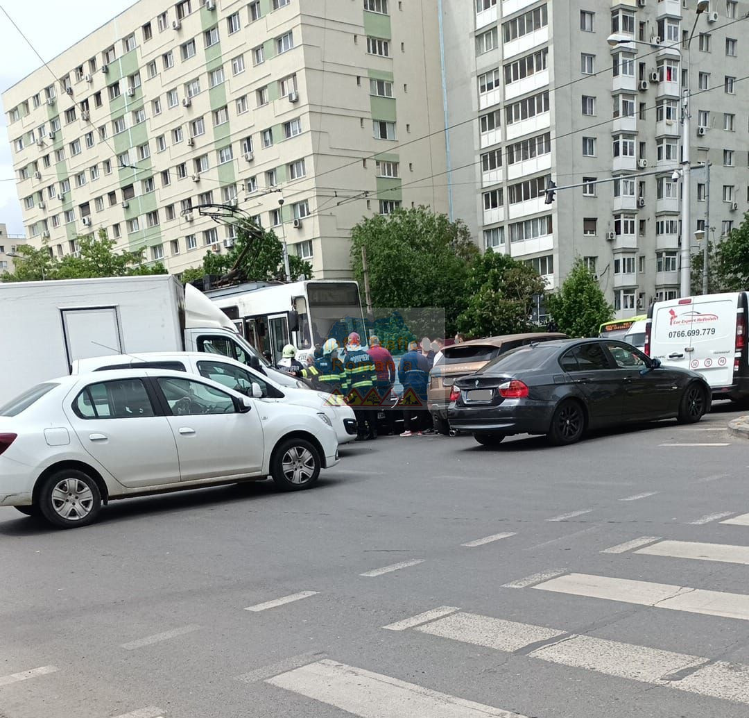 Tramvai implicat într-un accident rutier pe Șoseaua Pantelimon