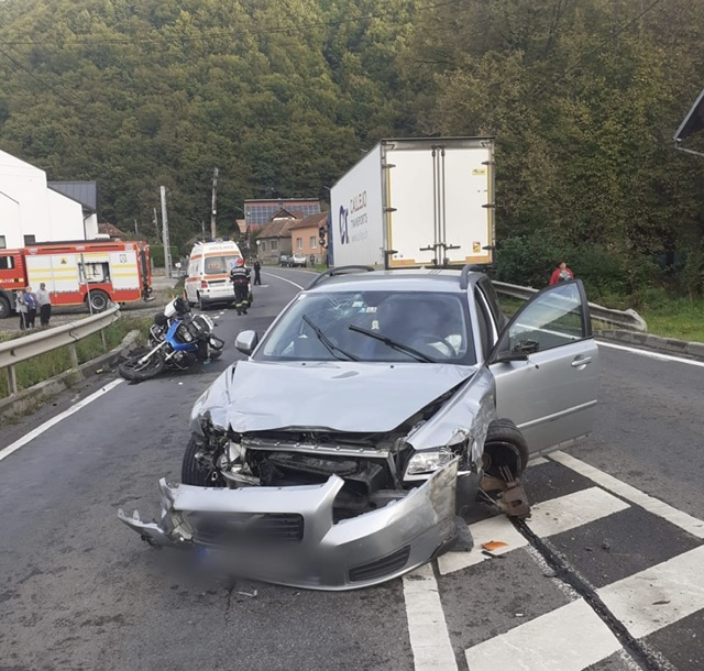 Accident moto pe E60 în zona localității Ciucea