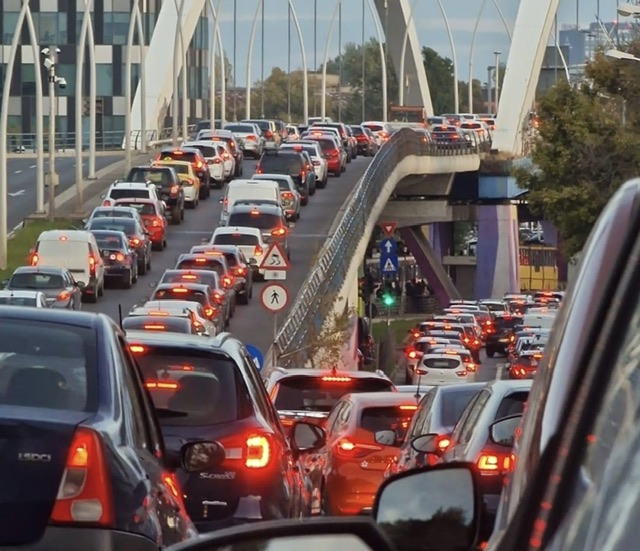 18 Octombrie 2023: Starea traficului rutier la nivelul municipiului București Pasaj Basarab