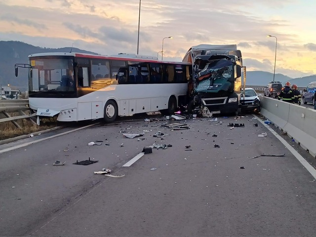 Foto! Accident rutier pe VO1K din Brașov