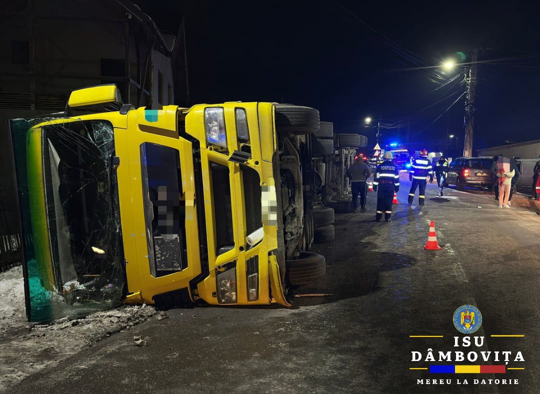 Un camion s-a răsturnat în cursul zilei de miercuri, 24 Ianuarie 2024, pe DN71, în localitatea Moroeni.